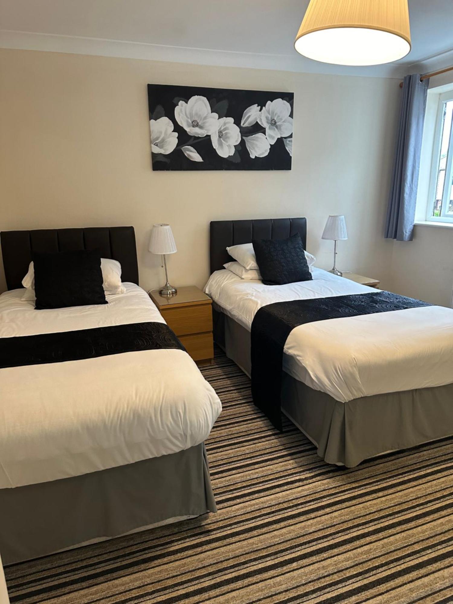 Alder Lodge Кембридж Екстер'єр фото
